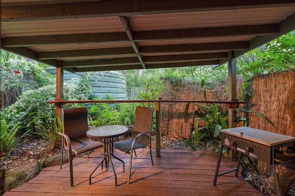 Hotel Hunchy Hideaway